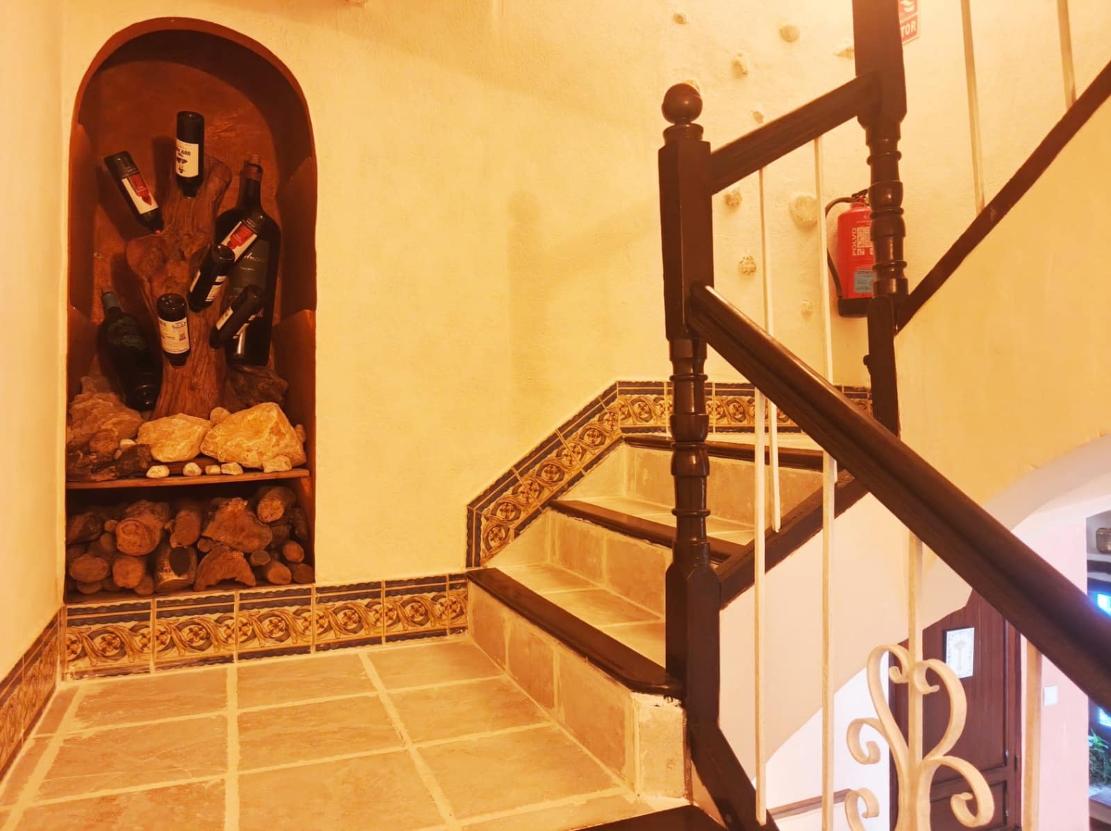 Hotel de 8 habitaciones en Vall de Gallinera en venta - 799.000 € (Ref: 9519754)