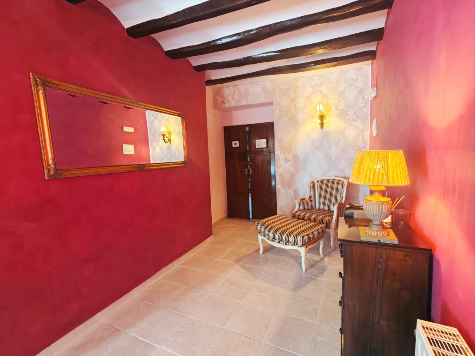 Hotel de 8 habitaciones en Vall de Gallinera en venta - 799.000 € (Ref: 9519754)