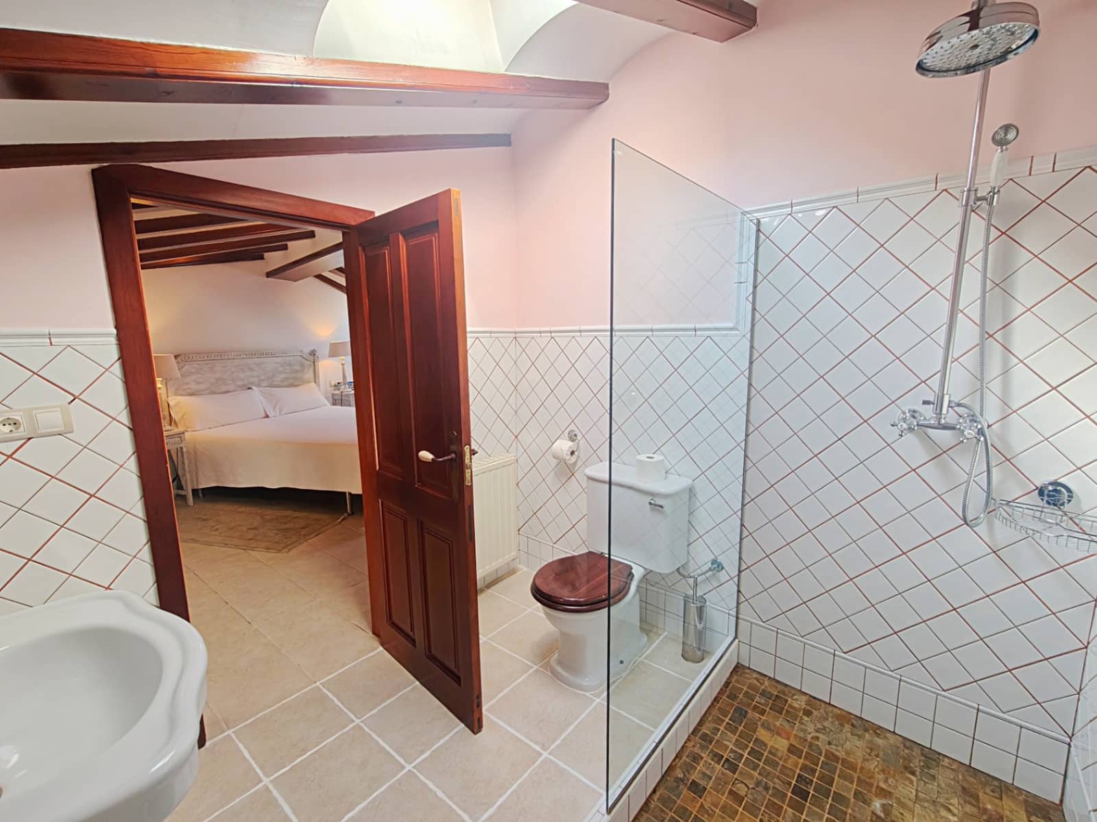 Hotel de 8 habitaciones en Vall de Gallinera en venta - 799.000 € (Ref: 9519754)