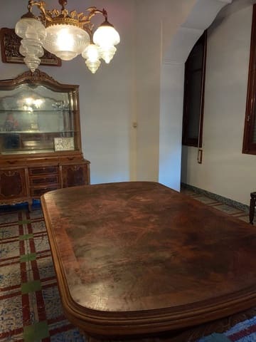 5 bedroom Townhouse for sale in Pedreguer with garage - € 340,000 (Ref: 9519755)