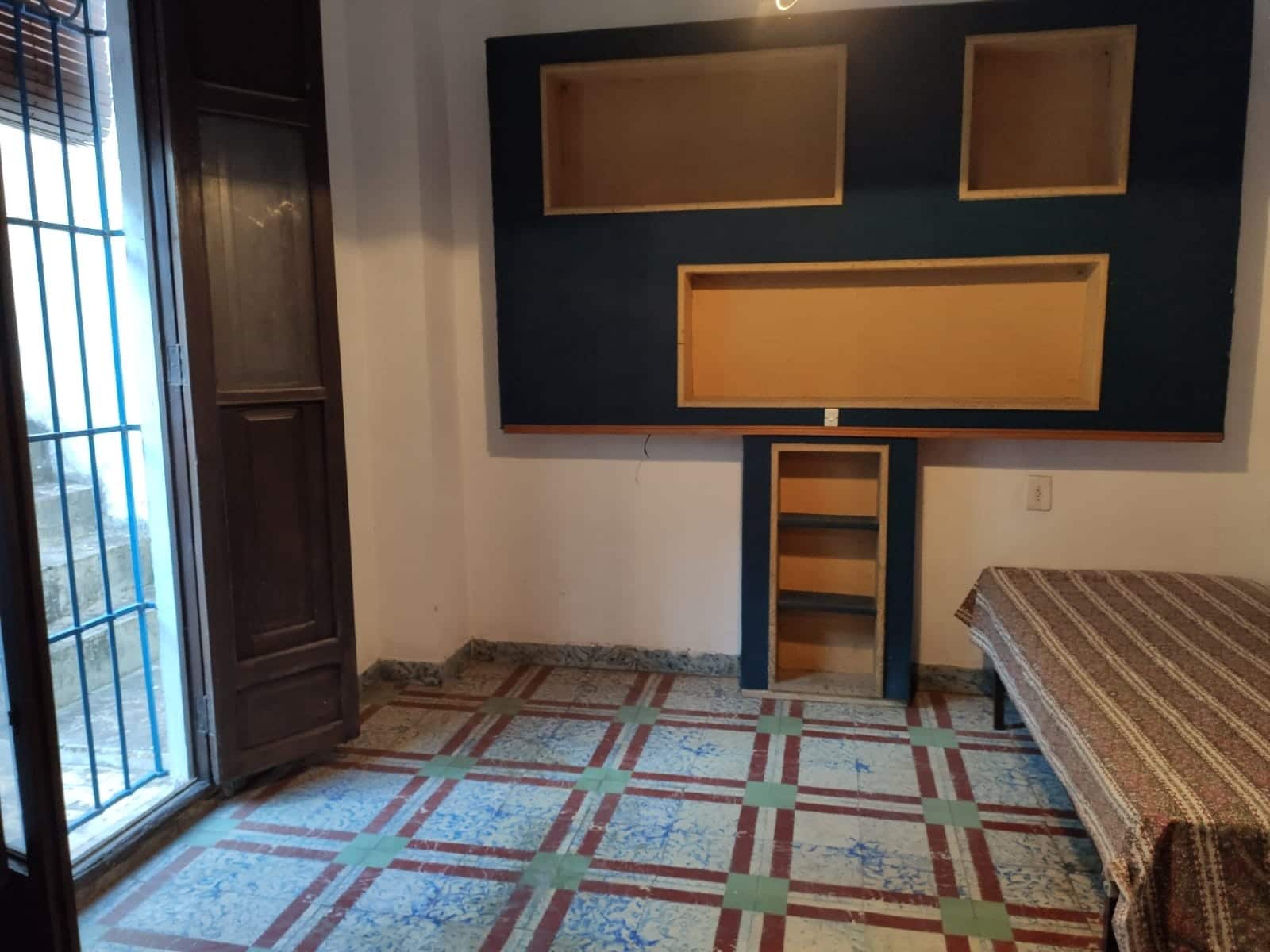 5 bedroom Townhouse for sale in Pedreguer with garage - € 340,000 (Ref: 9519755)