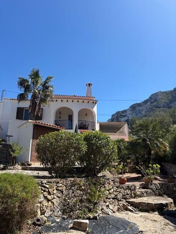 2 slaapkamer Villa te koop in Dénia met zwembad garage - € 515.000 (Ref: 9753658)