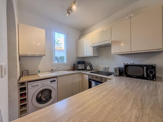 3 soverom Rekkehus til salgs i Dénia med svømmebasseng - € 320 000 (Ref: 9753663)