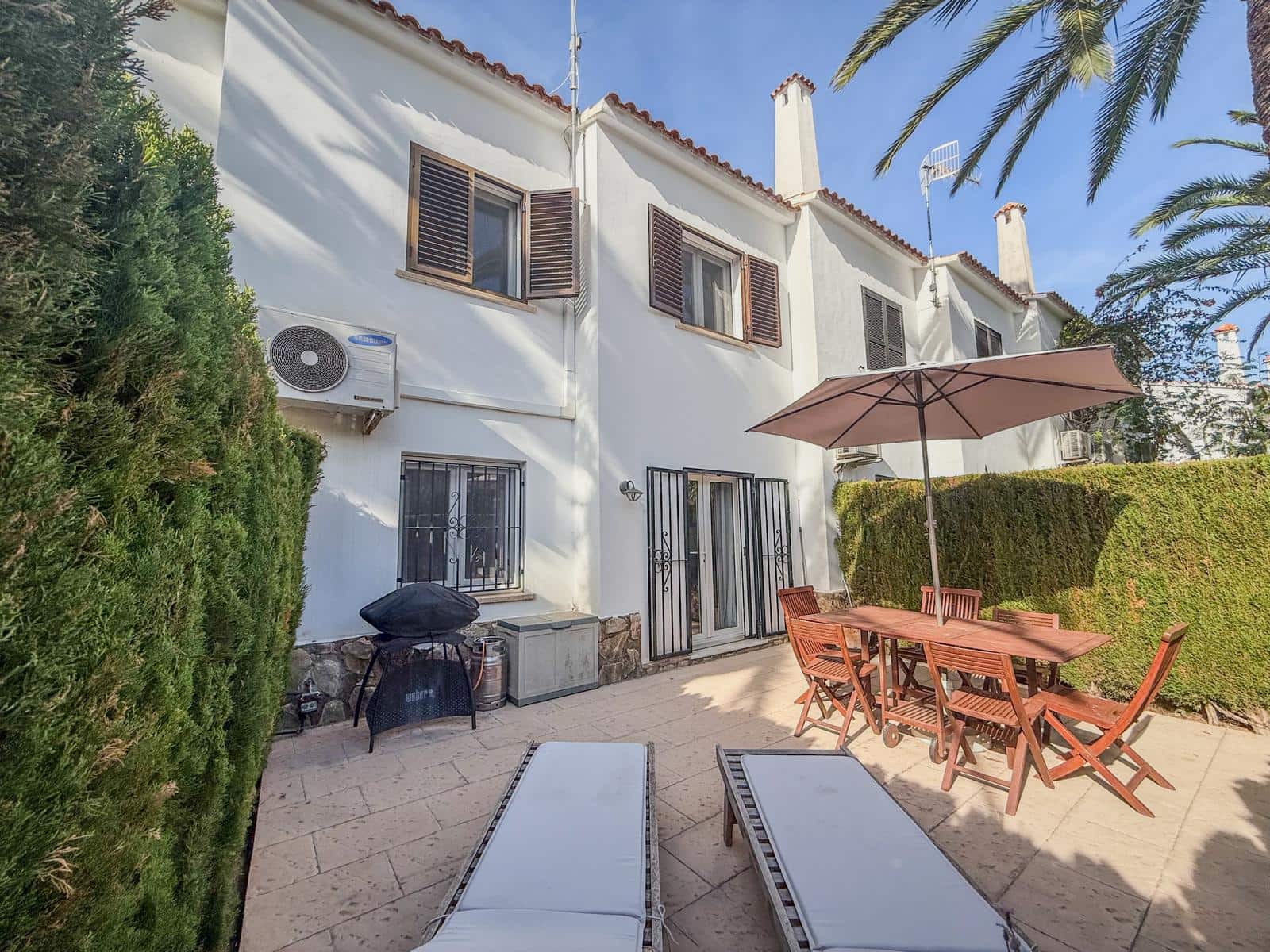 3 soverom Rekkehus til salgs i Denia med svømmebasseng - € 320 000 (Ref: 9753663)