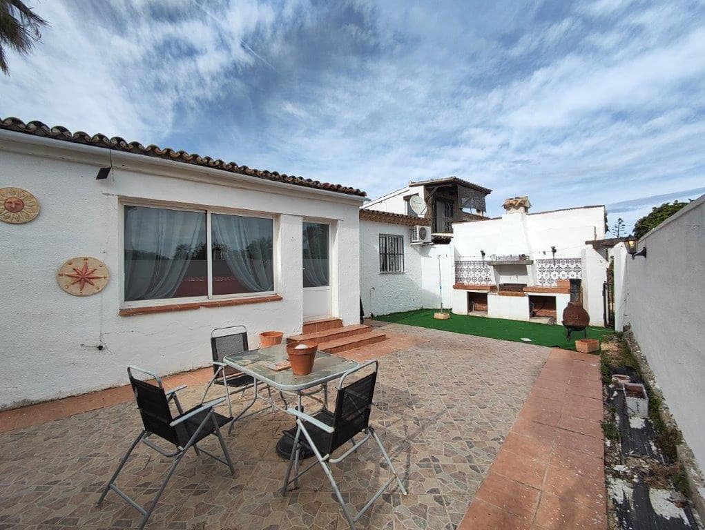 2 slaapkamer Bungalow te koop in Denia met garage - € 280.000 (Ref: 9753665)