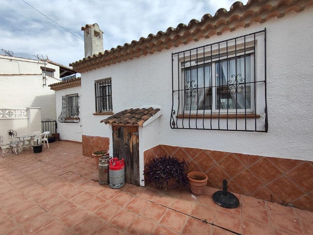 2 slaapkamer Bungalow te koop in Denia met garage - € 280.000 (Ref: 9753665)