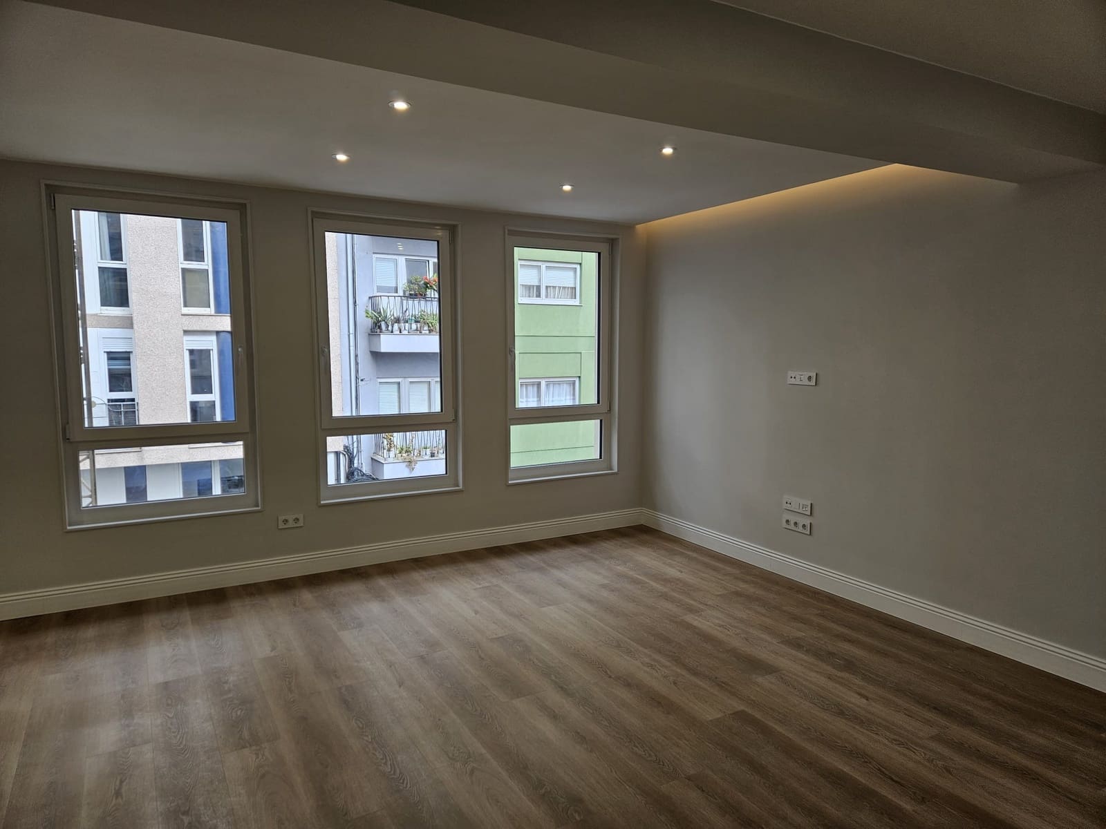 3 bedroom Flat for sale in Lugo city with garage - € 275,000 (Ref: 9764853)