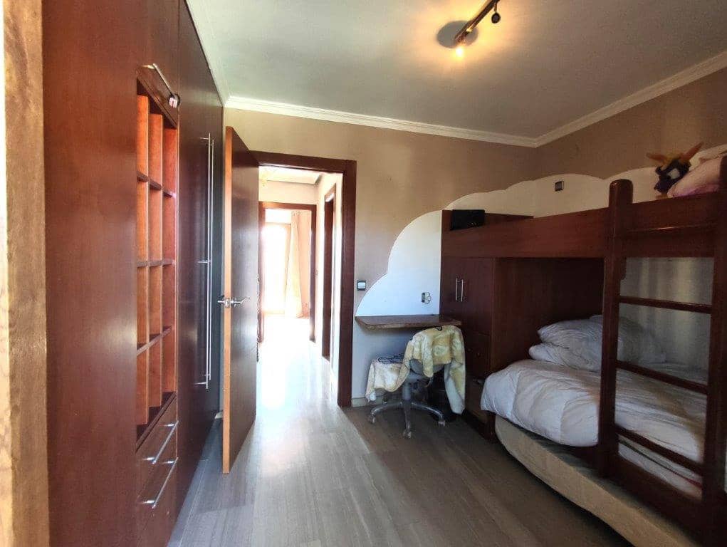 3 soveværelse Rækkehus til salg i Denia med swimmingpool - € 270.000 (Ref: 9764886)