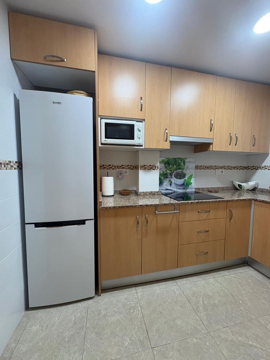 2 makuuhuone Huoneisto vuokrattavana paikassa Denia mukana 
autotalli - 850 € (Ref: 9772463)