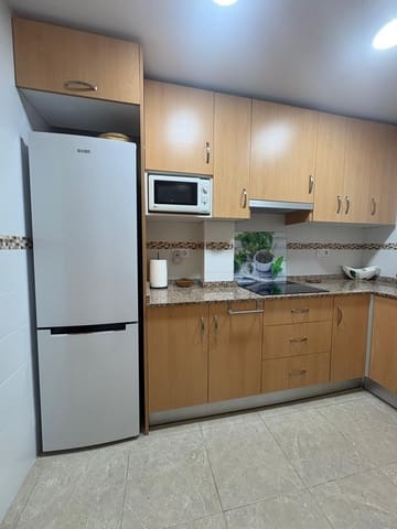 2 soveværelse Lejlighed til leje i Dénia med garage - € 850 (Ref: 9772463)