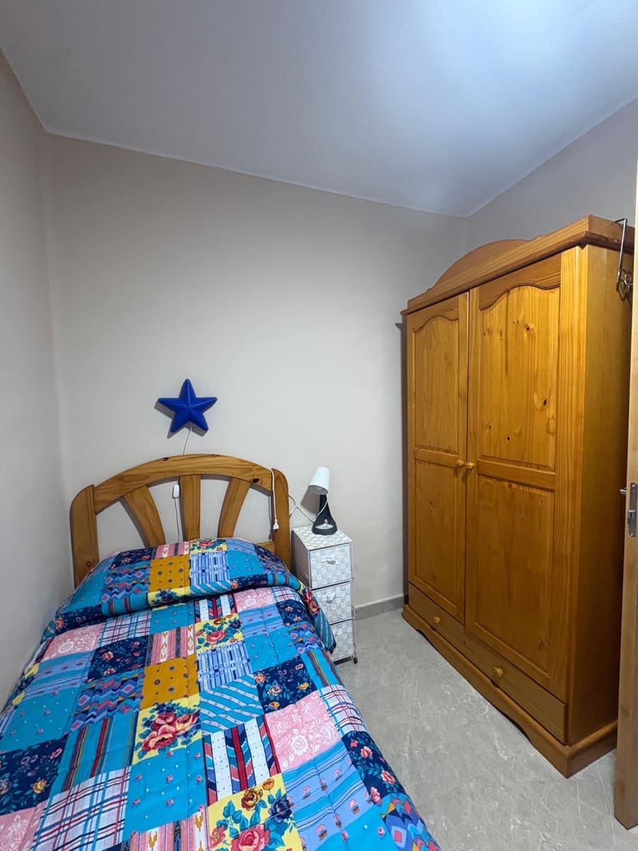 2 makuuhuone Huoneisto vuokrattavana paikassa Denia mukana 
autotalli - 850 € (Ref: 9772463)