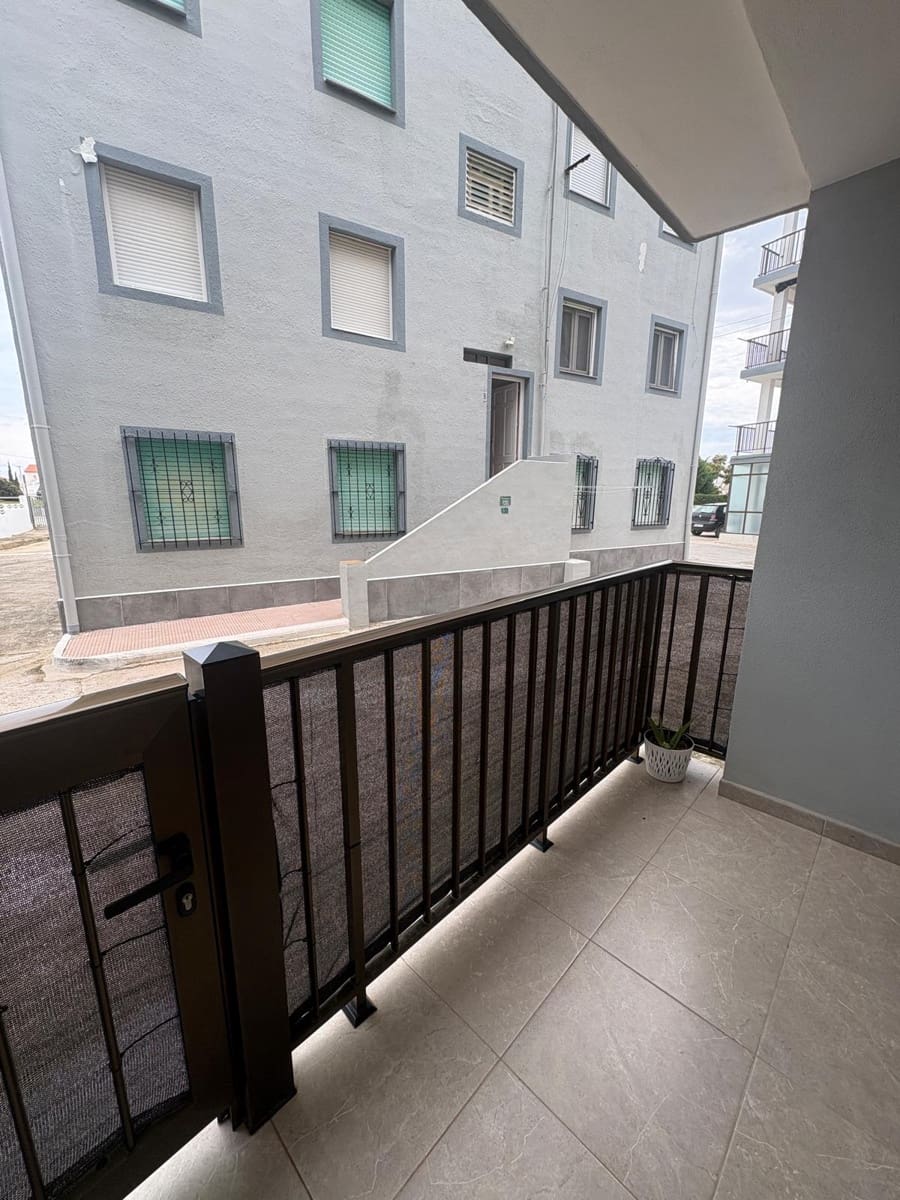 2 makuuhuone Huoneisto vuokrattavana paikassa Denia mukana 
autotalli - 850 € (Ref: 9772463)