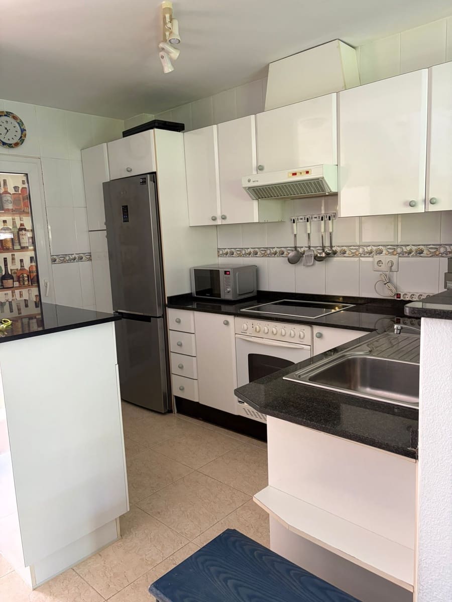 2 makuuhuone Rivitalo myytävänä paikassa Els Poblets mukana uima-altaan 
autotalli - 255 000 € (Ref: 9779097)