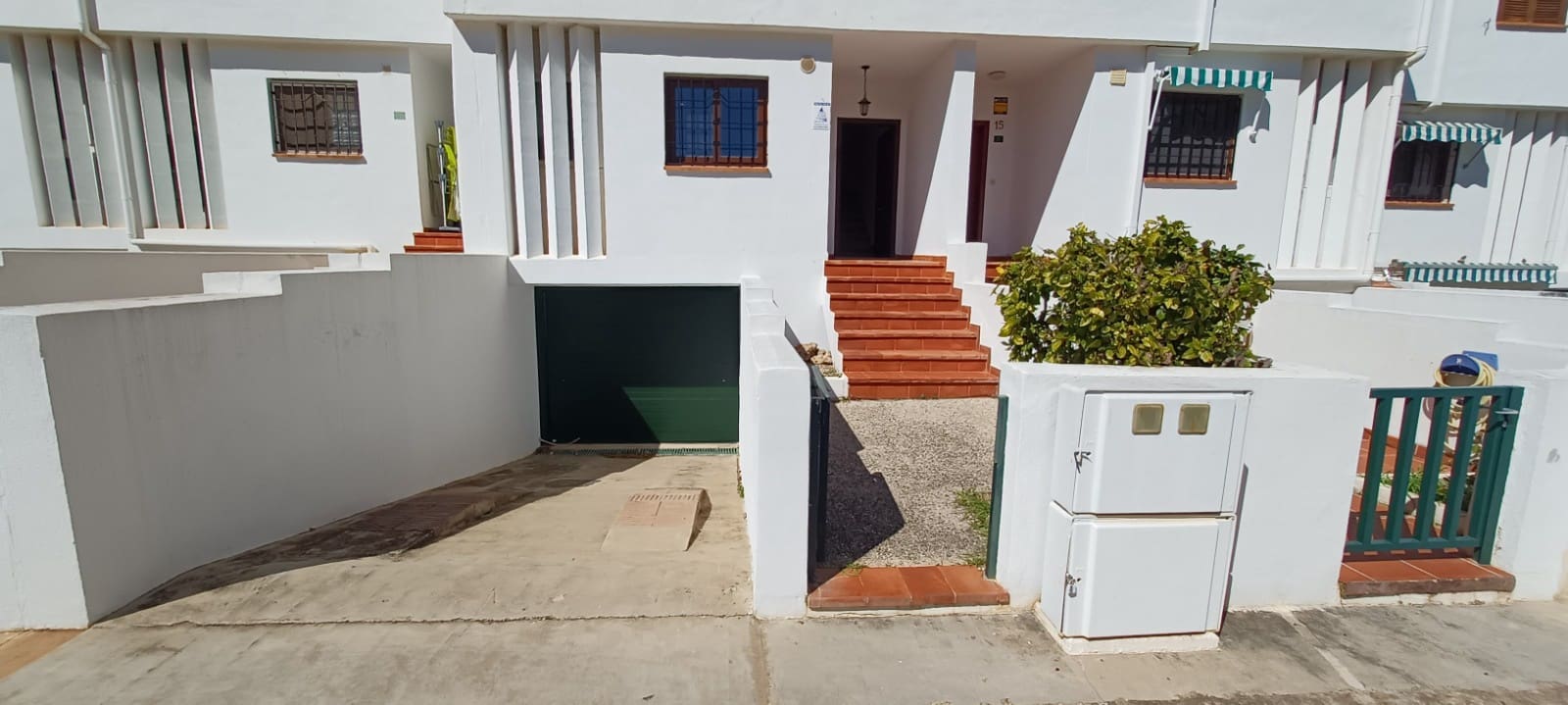 3 makuuhuone Rivitalo myytävänä paikassa Denia mukana uima-altaan 
autotalli - 535 000 € (Ref: 9796533)