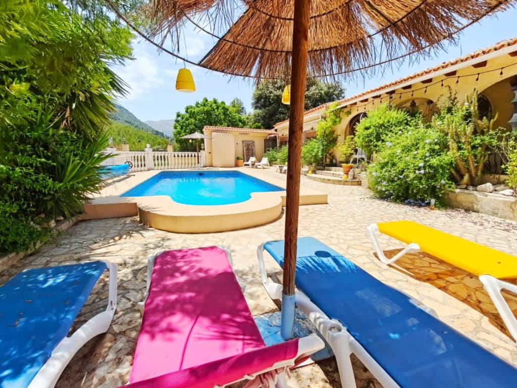 5 soveværelse Finca/Landehus til salg i Castell de Castells med garage - € 545.000 (Ref: 9798018)