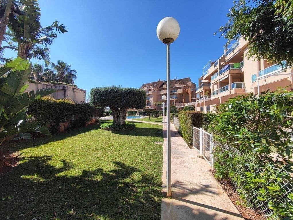 Apartamento de 2 habitaciones en Dénia en venta con piscina garaje - 330.000 € (Ref: 9798021)