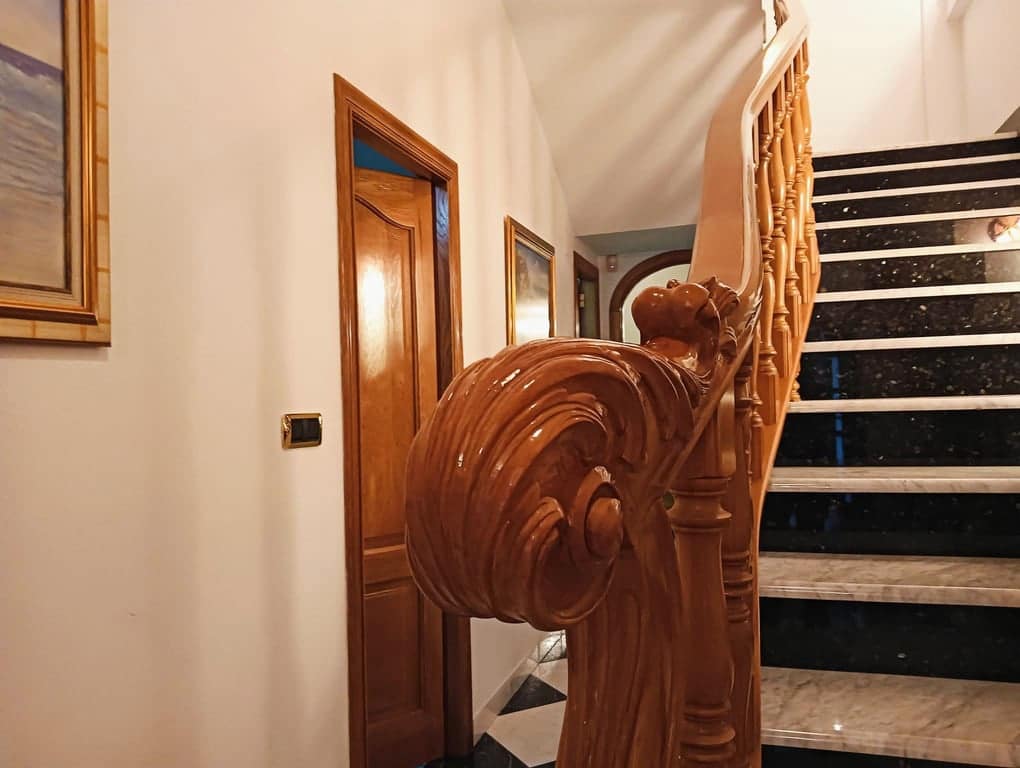 Casa de 7 habitaciones en Oliva en venta con garaje - 285.000 € (Ref: 9798028)