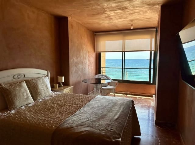 Apartamento Playa de 2 habitaciones en Benidorm en venta - 520.000 € (Ref: 9798039)