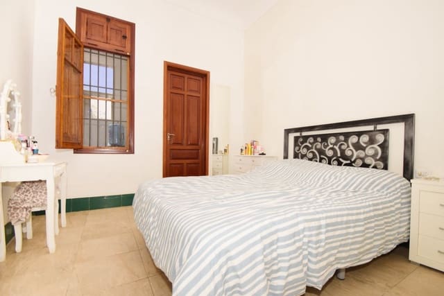 6 slaapkamer Huis te koop in Pedreguer met garage - € 340.000 (Ref: 9798044)