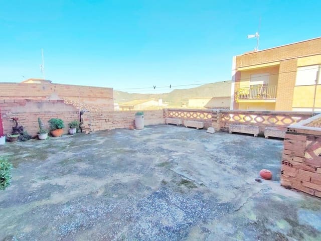 6 makuuhuone Omakotitalo myytävänä paikassa Pego mukana 
autotalli - 250 000 € (Ref: 9798045)