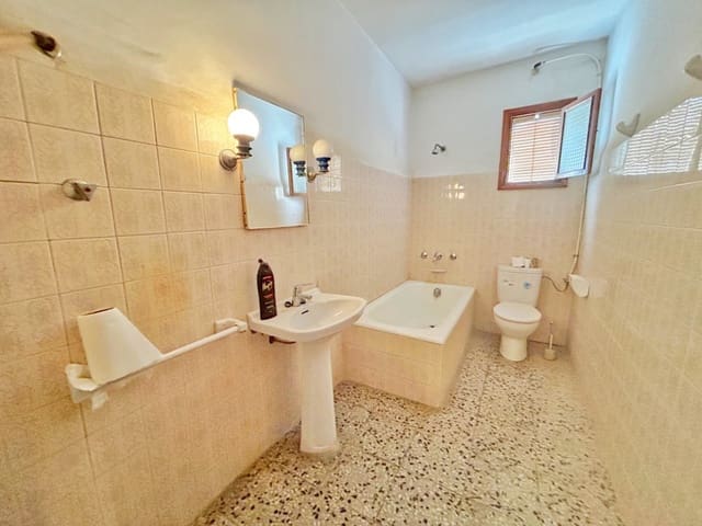 7 soveværelse Byhus til salg i Benissa - € 320.000 (Ref: 9802970)