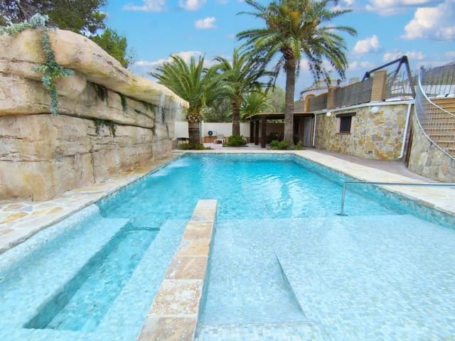 4 soverom Villa til salgs i Dénia med garasje - € 750 000 (Ref: 9814105)