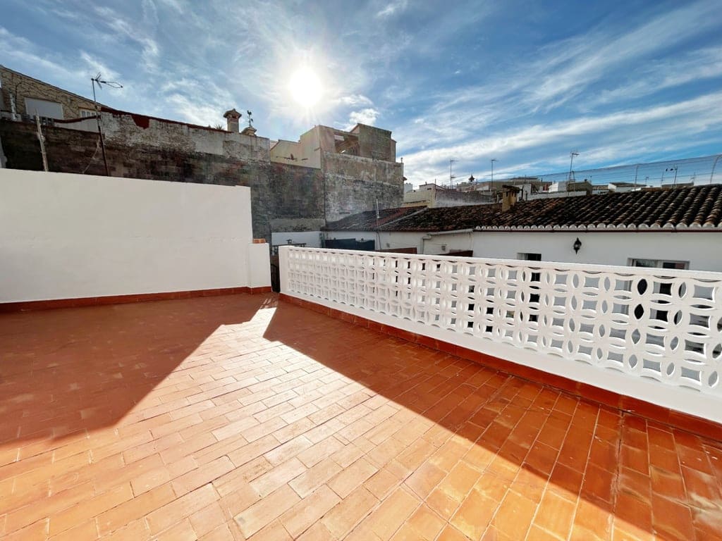 4 bedroom Townhouse for sale in Ondara - € 348,000 (Ref: 9814110)