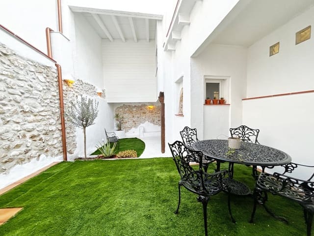 4 bedroom Townhouse for sale in Ondara - € 348,000 (Ref: 9814110)