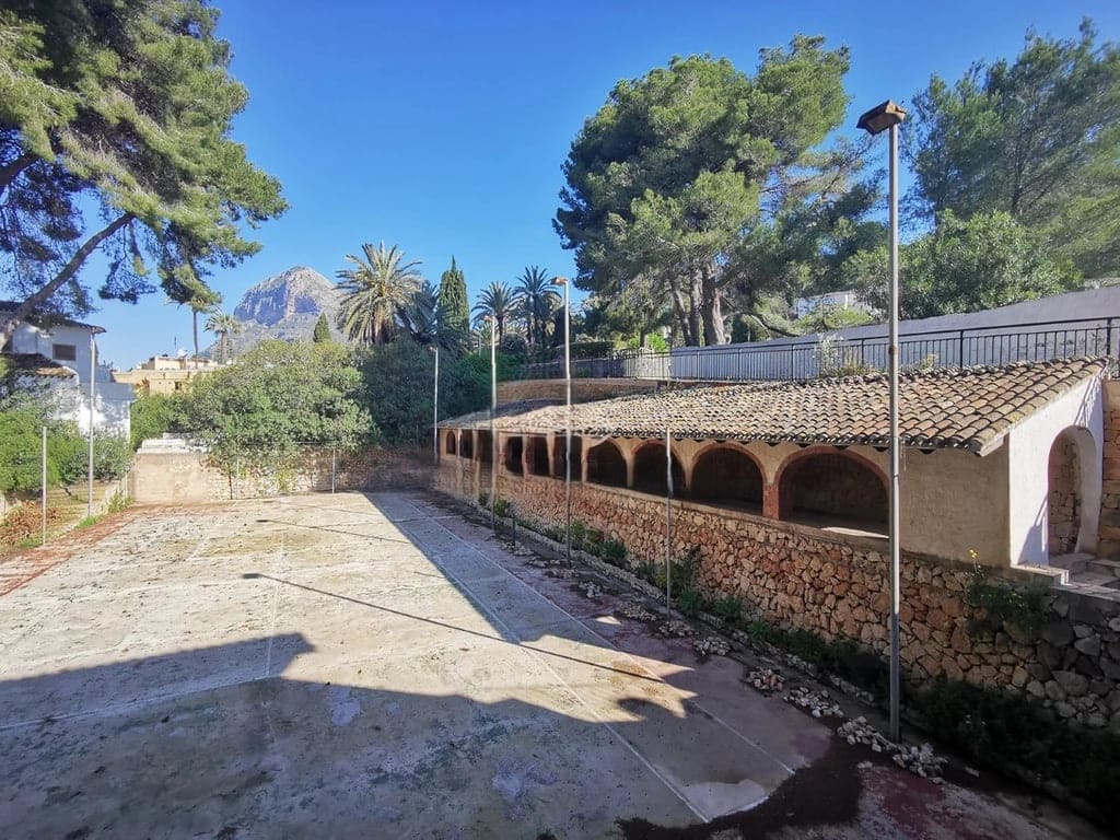 Chalet de 6 habitaciones en Javea / Xàbia en venta - 395.000 € (Ref: 9814111)