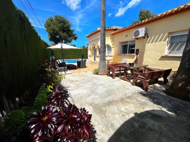 4 slaapkamer Halfvrijstaande villa te koop in Javea / Xàbia - € 650.000 (Ref: 9814751)