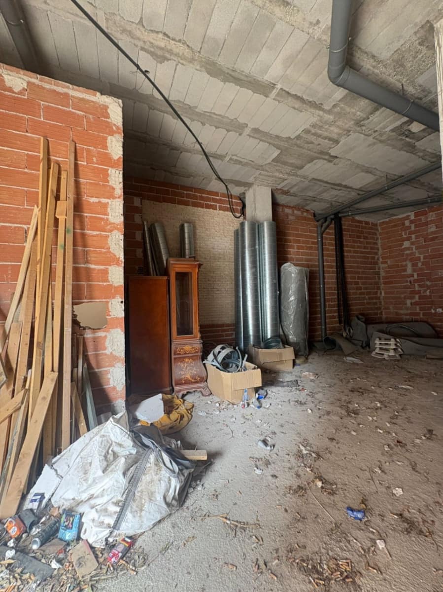 Commercial for rent in Denia - € 900 (Ref: 9823257)