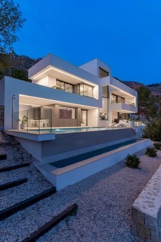 3 quarto Moradia para venda em Altea com piscina - 2 257 500 € (Ref: 9831824)