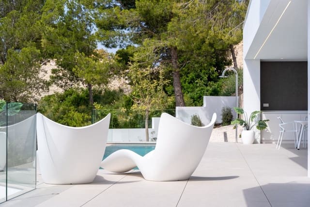 3 quarto Moradia para venda em Altea com piscina - 2 257 500 € (Ref: 9831824)