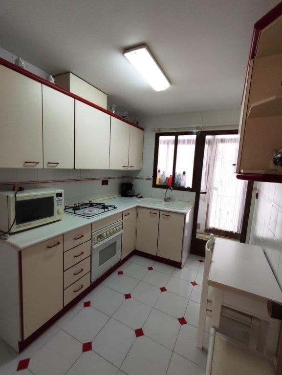 Piso de 3 habitaciones en Dénia en venta - 220.000 € (Ref: 9834830)