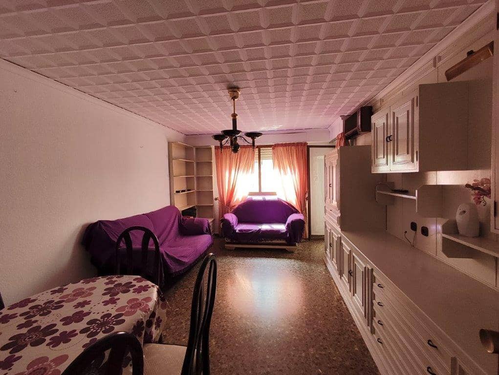 Piso de 3 habitaciones en Dénia en venta - 220.000 € (Ref: 9834830)