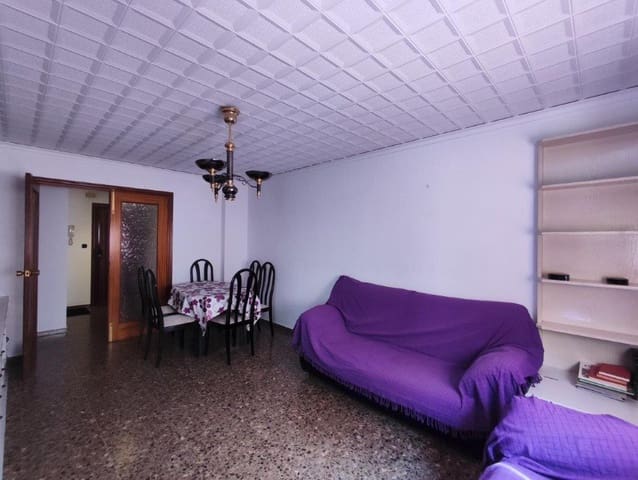 Piso de 3 habitaciones en Dénia en venta - 220.000 € (Ref: 9834830)