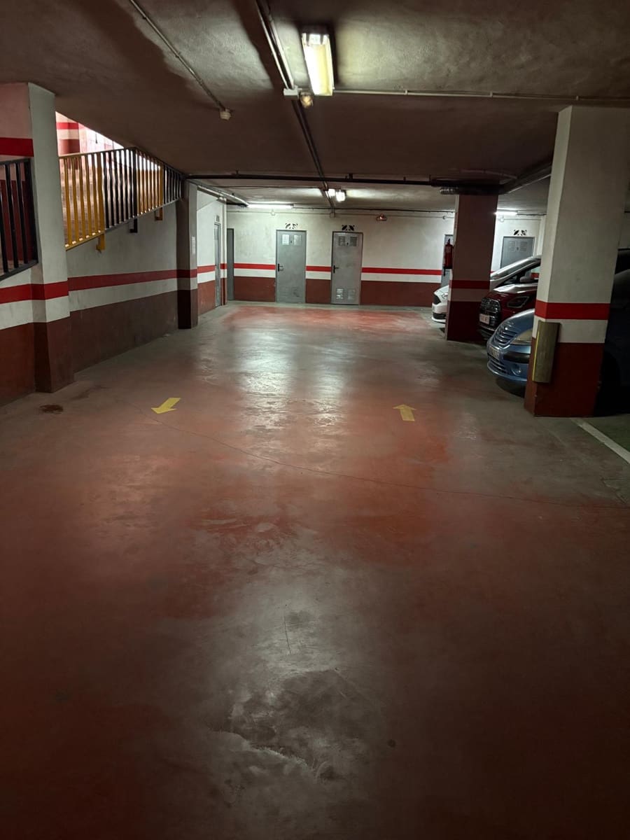 3 soveværelse Penthouse til leje i Denia med garage - € 1.900 (Ref: 9863933)
