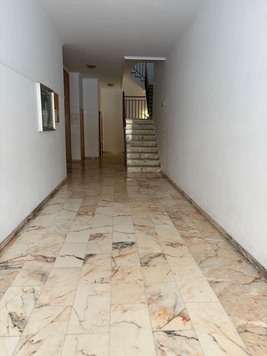 3 soveværelse Penthouse til leje i Denia med garage - € 1.900 (Ref: 9863933)