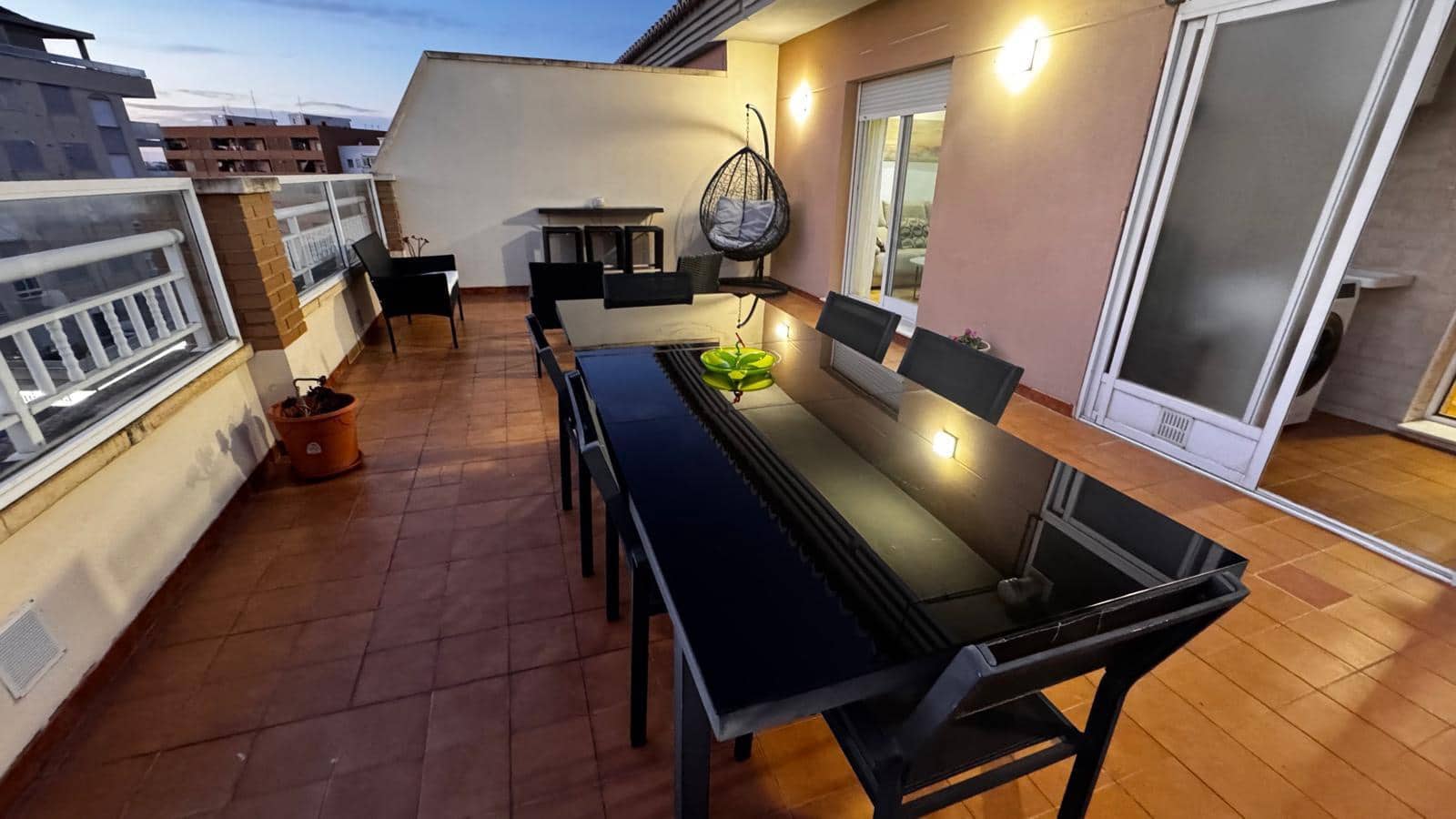 3 Zimmer Penthouse zu vermieten in Denia mit Garage - 1.500 € (Ref: 9863933)