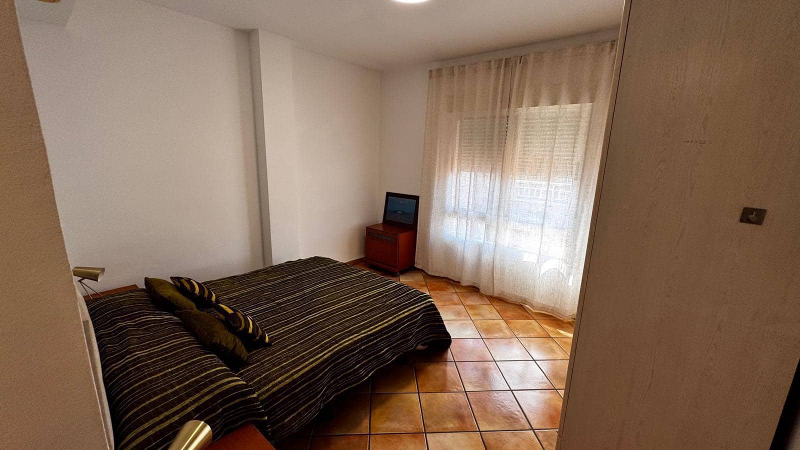 3 Zimmer Penthouse zu vermieten in Denia mit Garage - 1.500 € (Ref: 9863933)