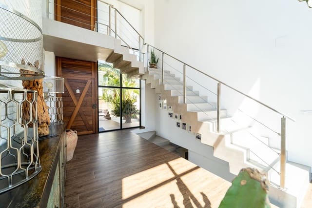 4 Zimmer Villa zu verkaufen in Dénia mit Pool Garage - 1.370.000 € (Ref: 9883895)
