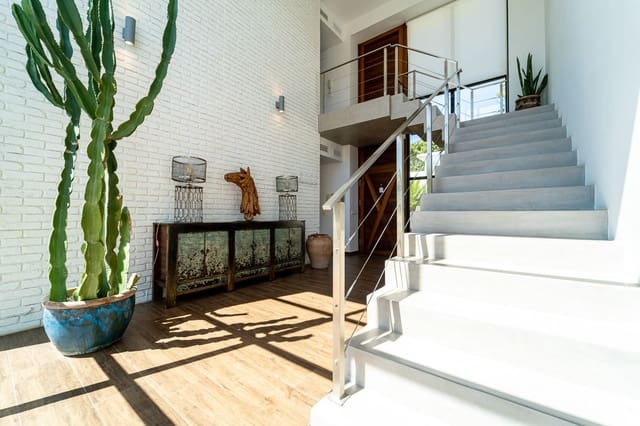 4 Zimmer Villa zu verkaufen in Dénia mit Pool Garage - 1.370.000 € (Ref: 9883895)