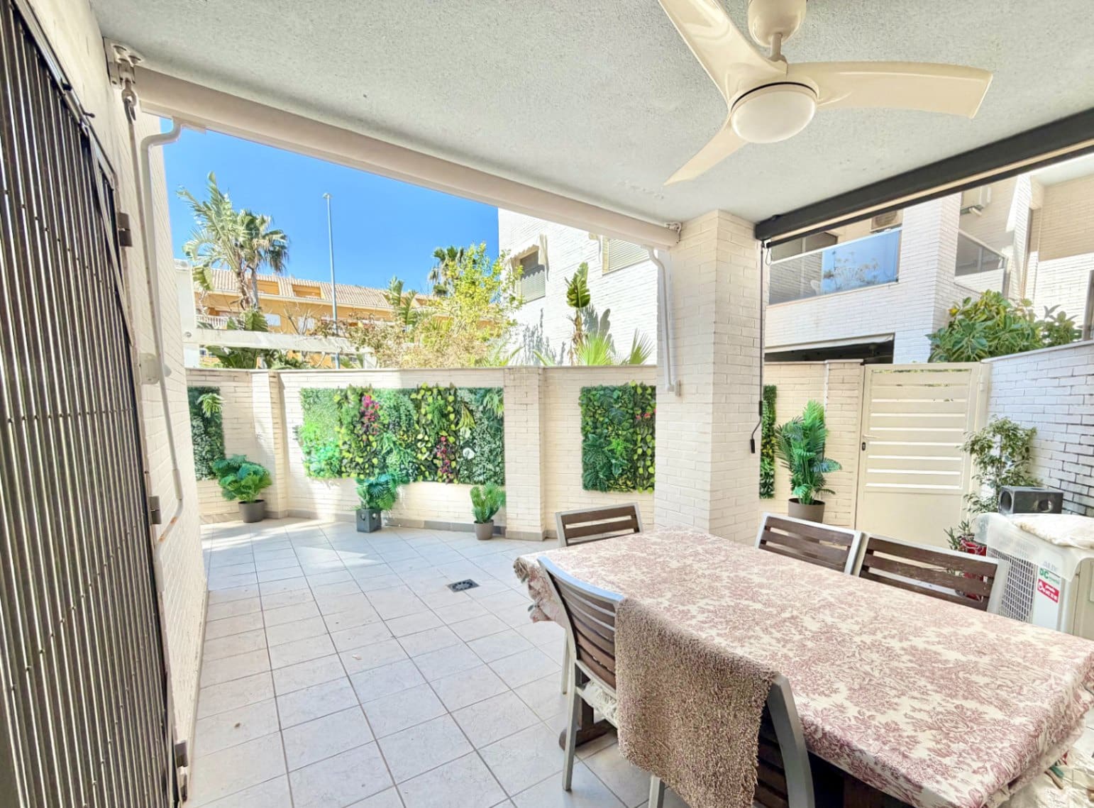 2 chambre Appartement à vendre à Denia avec piscine garage - 350 000 € (Ref: 9897113)