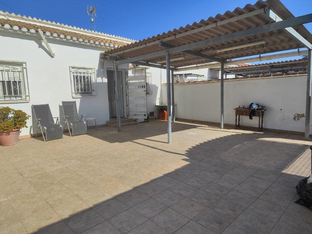 2 sovrum Radhus till salu i Denia med garage - 270 000 € (Ref: 9921420)