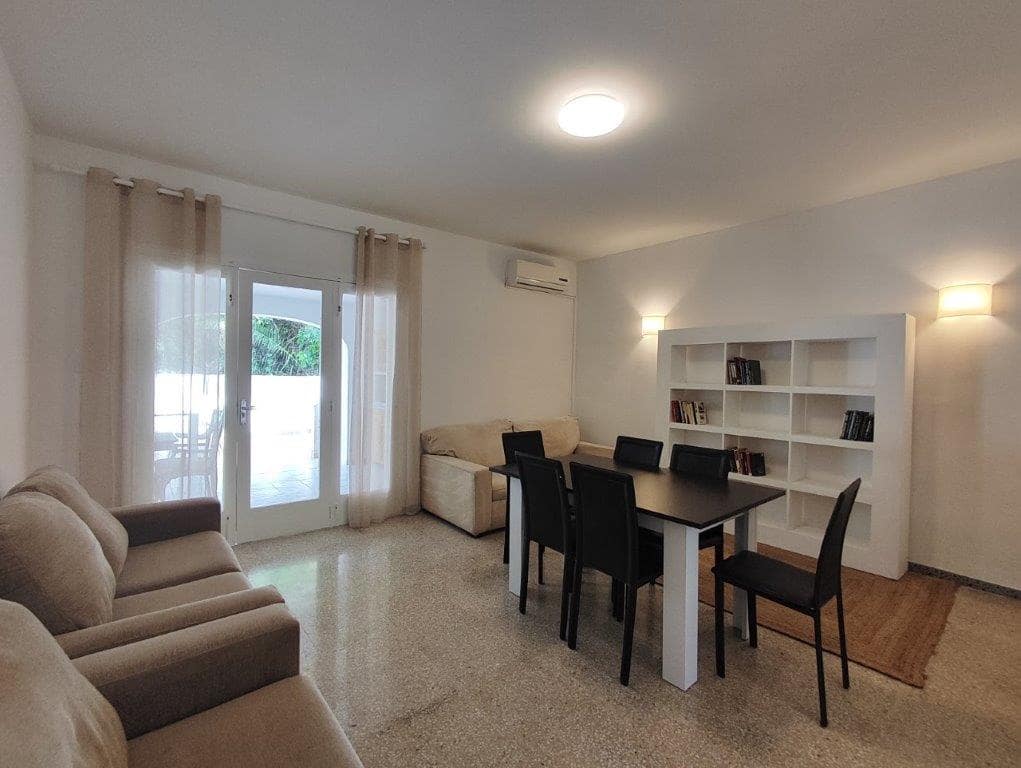 2 sovrum Radhus till salu i Denia med garage - 270 000 € (Ref: 9921420)