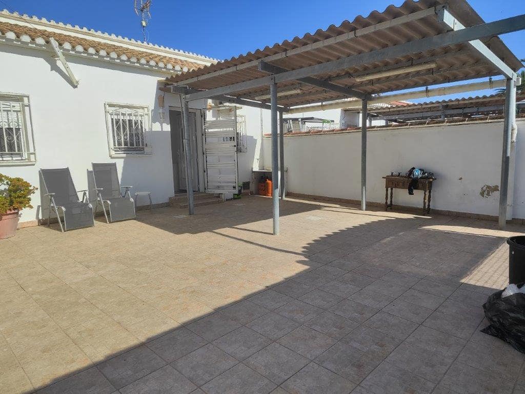 2 sovrum Radhus till salu i Denia med garage - 270 000 € (Ref: 9921420)