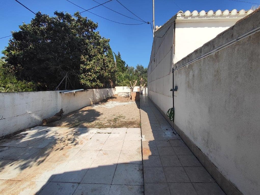 2 sovrum Radhus till salu i Denia med garage - 270 000 € (Ref: 9921420)