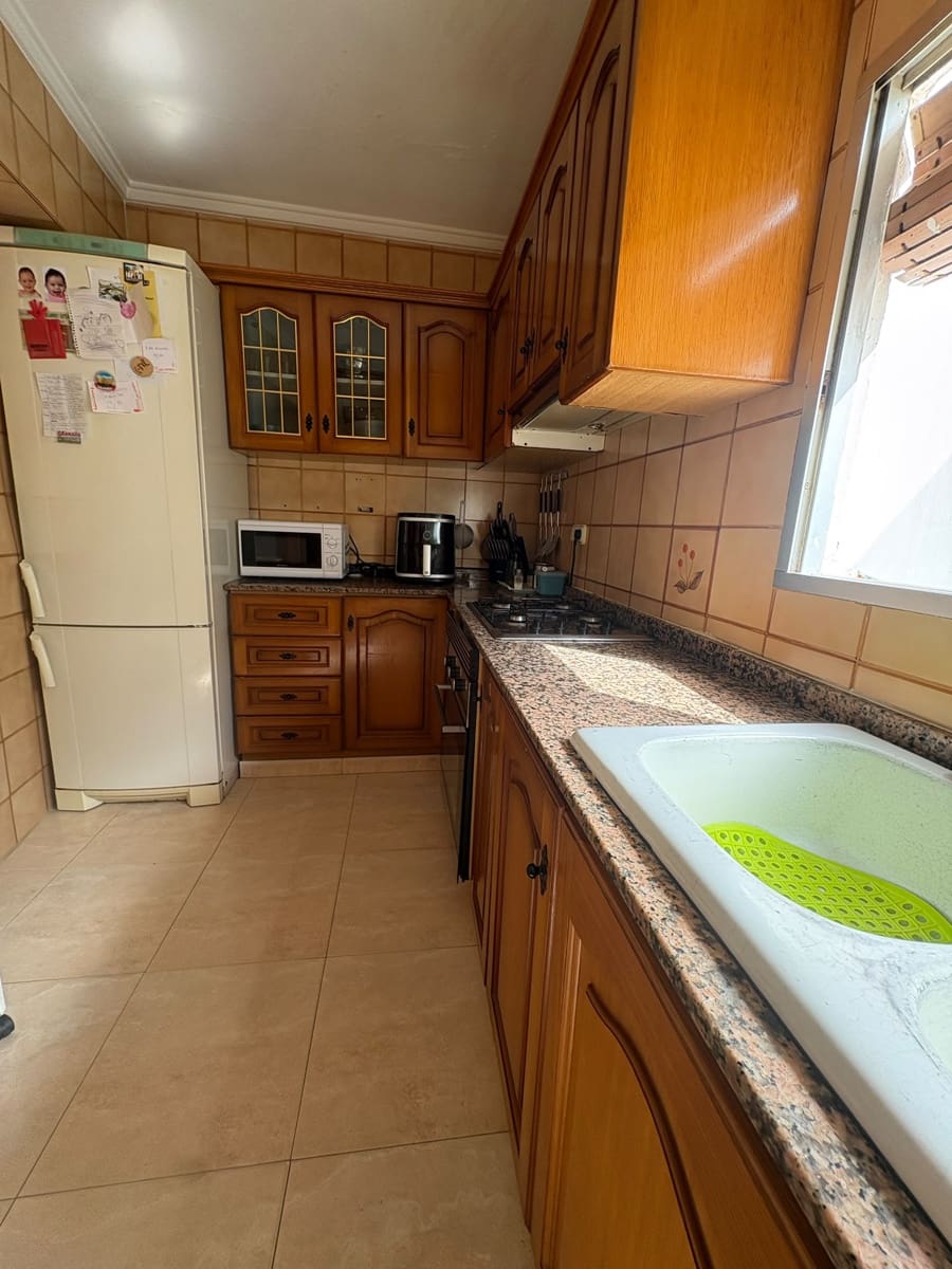 4 sovrum Lägenhet till salu i Denia - 210 000 € (Ref: 9979280)