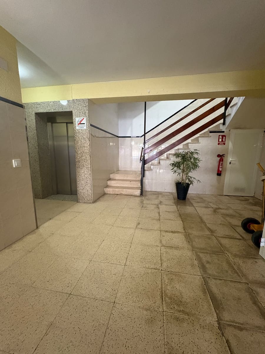 4 sovrum Lägenhet till salu i Denia - 210 000 € (Ref: 9979280)