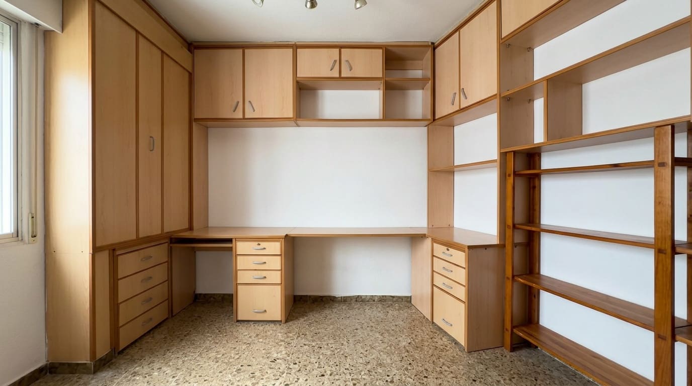 4 sovrum Lägenhet till salu i Denia - 210 000 € (Ref: 9979280)